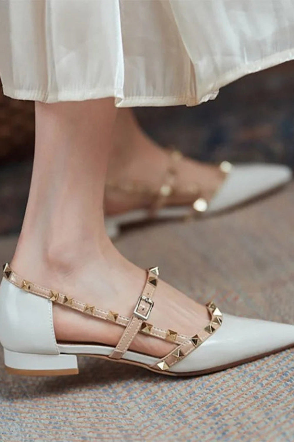 Chaussures Femme bout pointu Cloutés à Rivets – Élégance Été