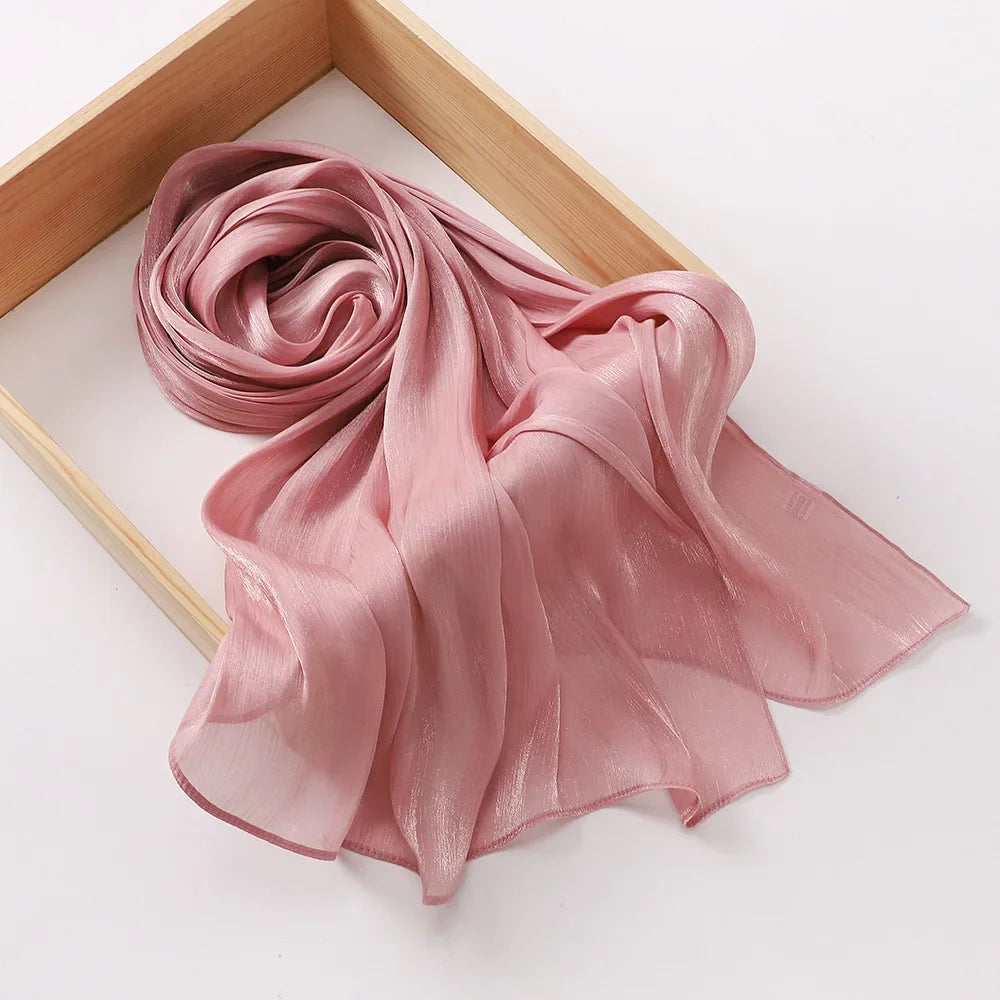 Hijab en Soie Médine Brillant – Satiné Élégant | Nura Chic - nura-chic