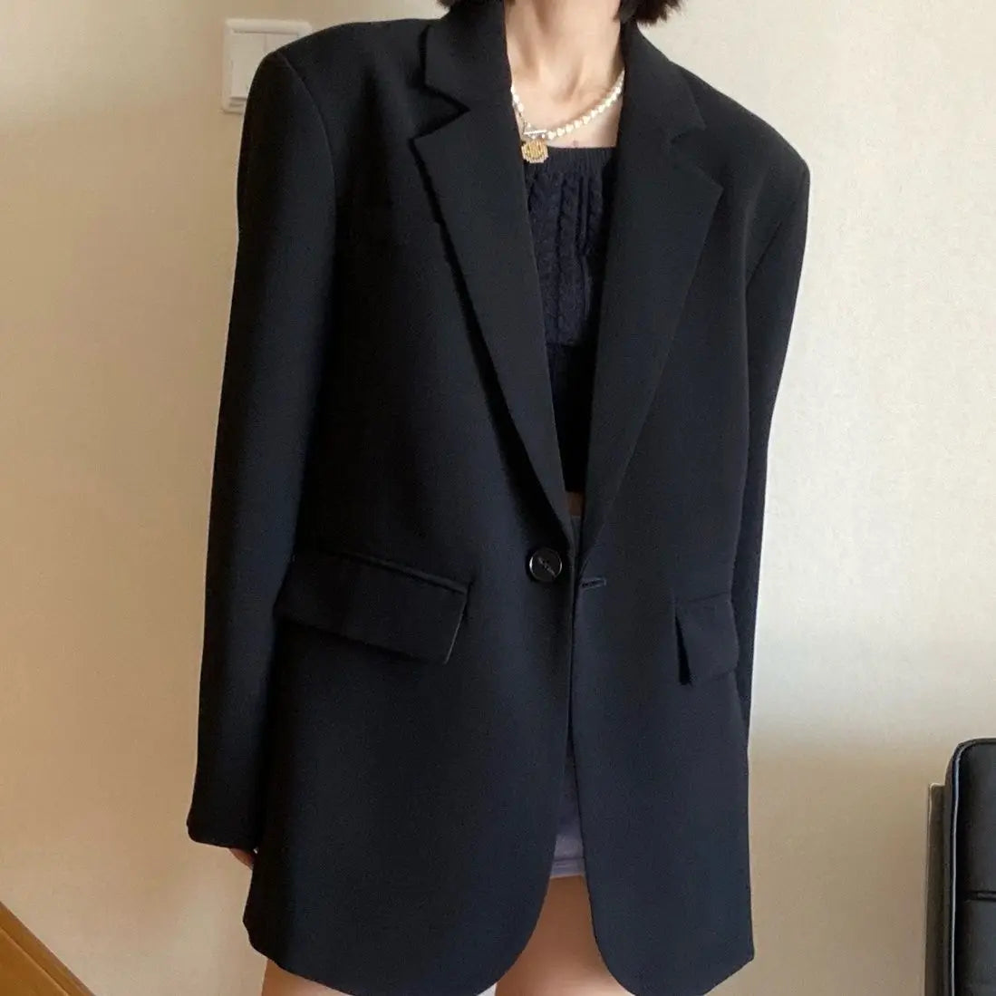 Blazer noir oversize femme – Veste chic coupe longue et décontractée - nura-chic