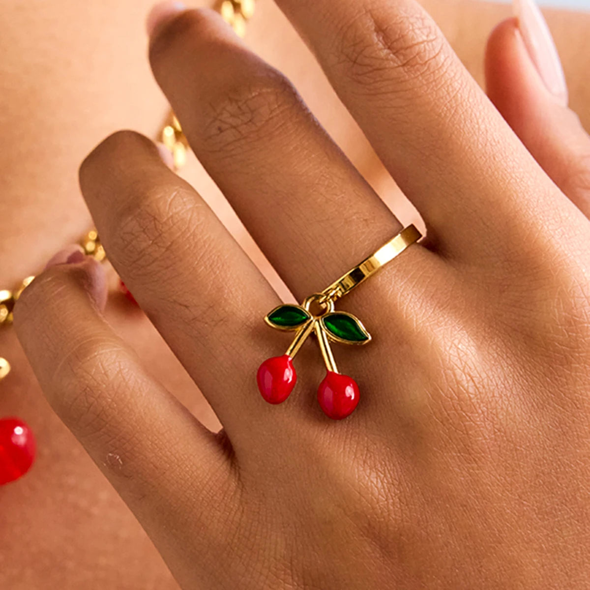 Bague Cerise Dorée Zora 18K – Bijou Femme Tendance - nura-chic